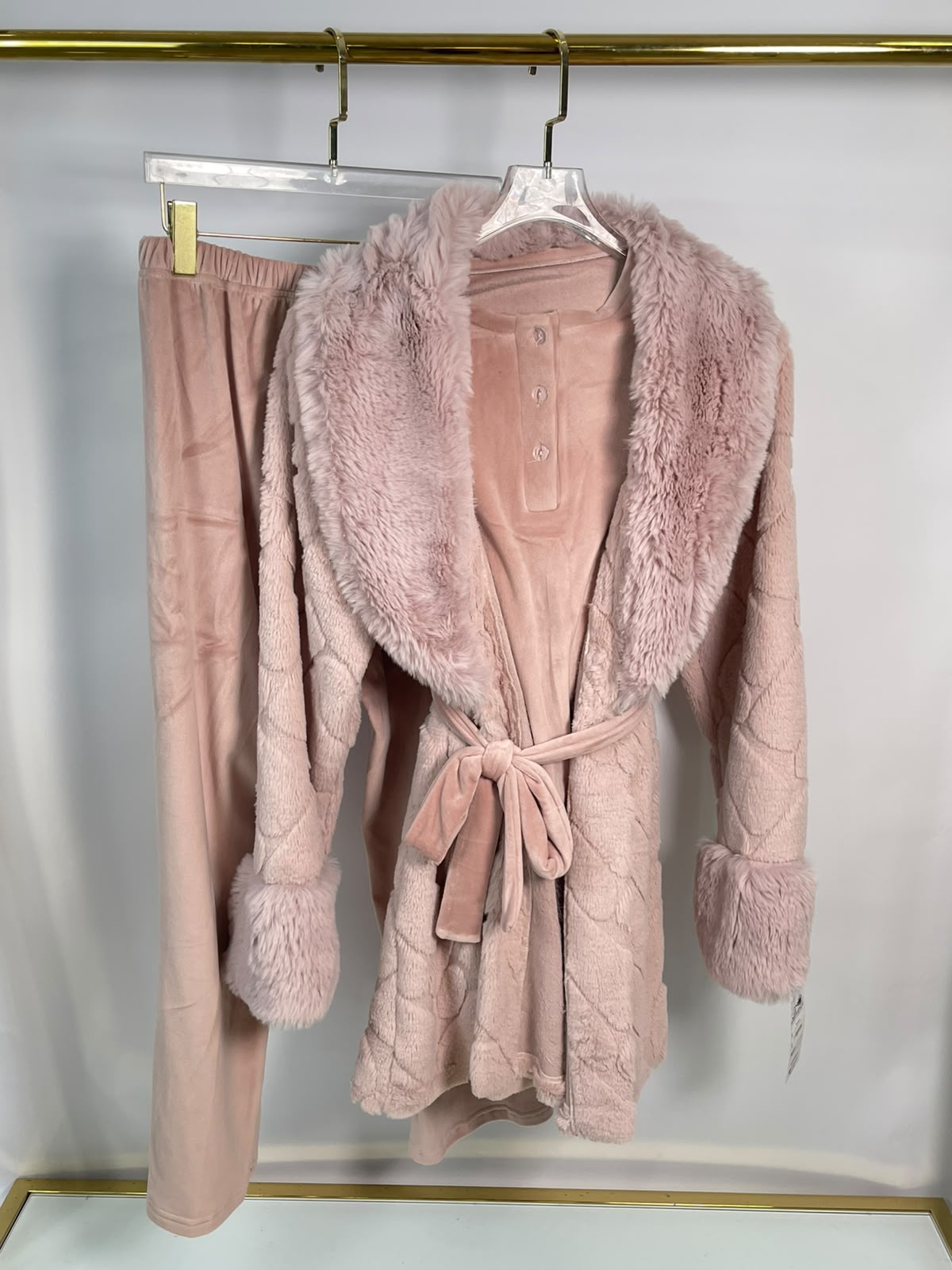 Pyjama Set With Robe