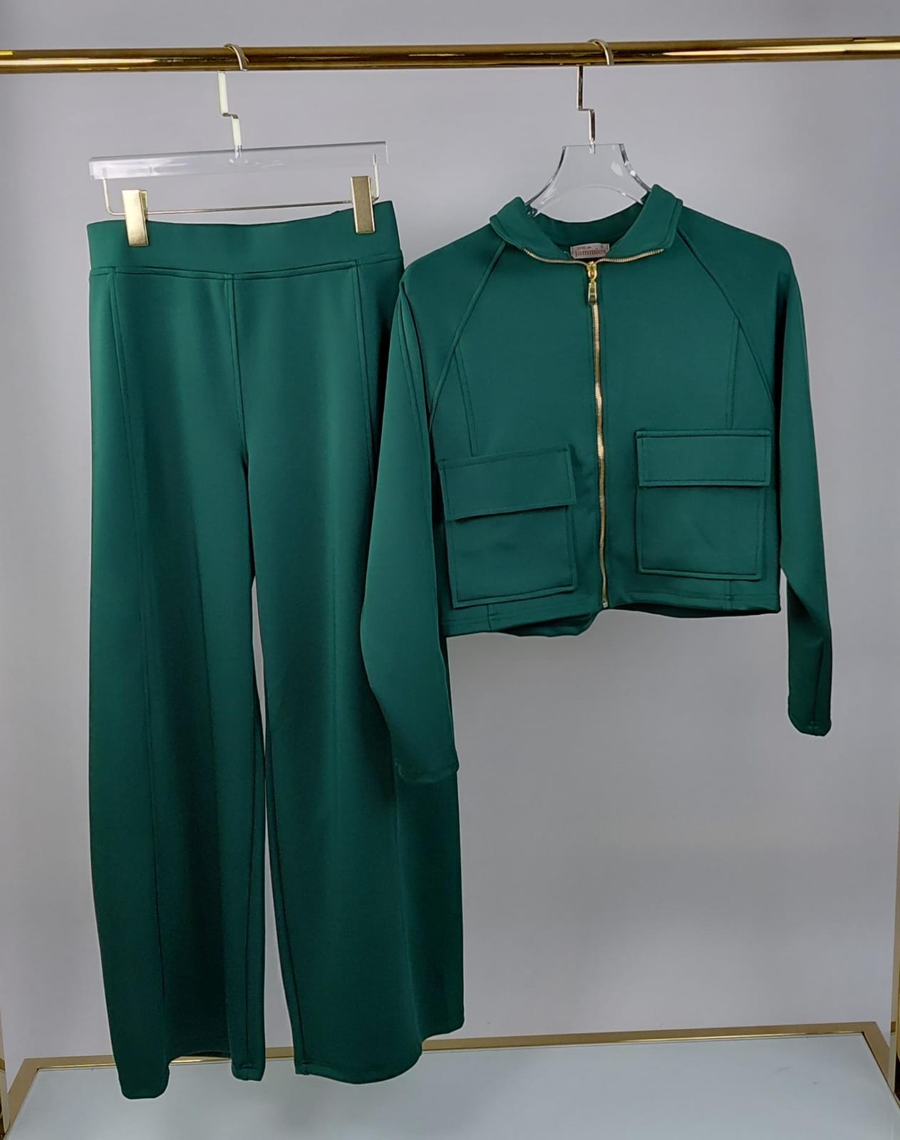 Utility Cropped Jogging Set