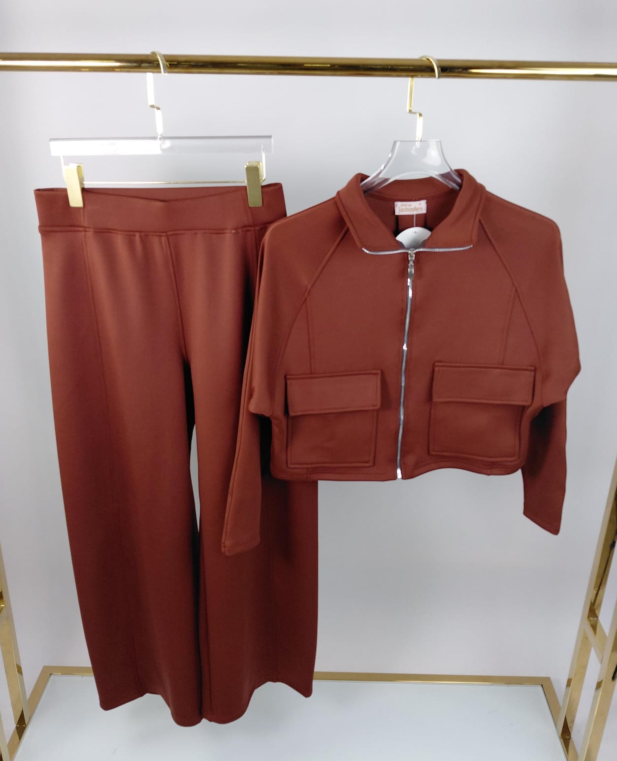 Utility Cropped Jogging Set