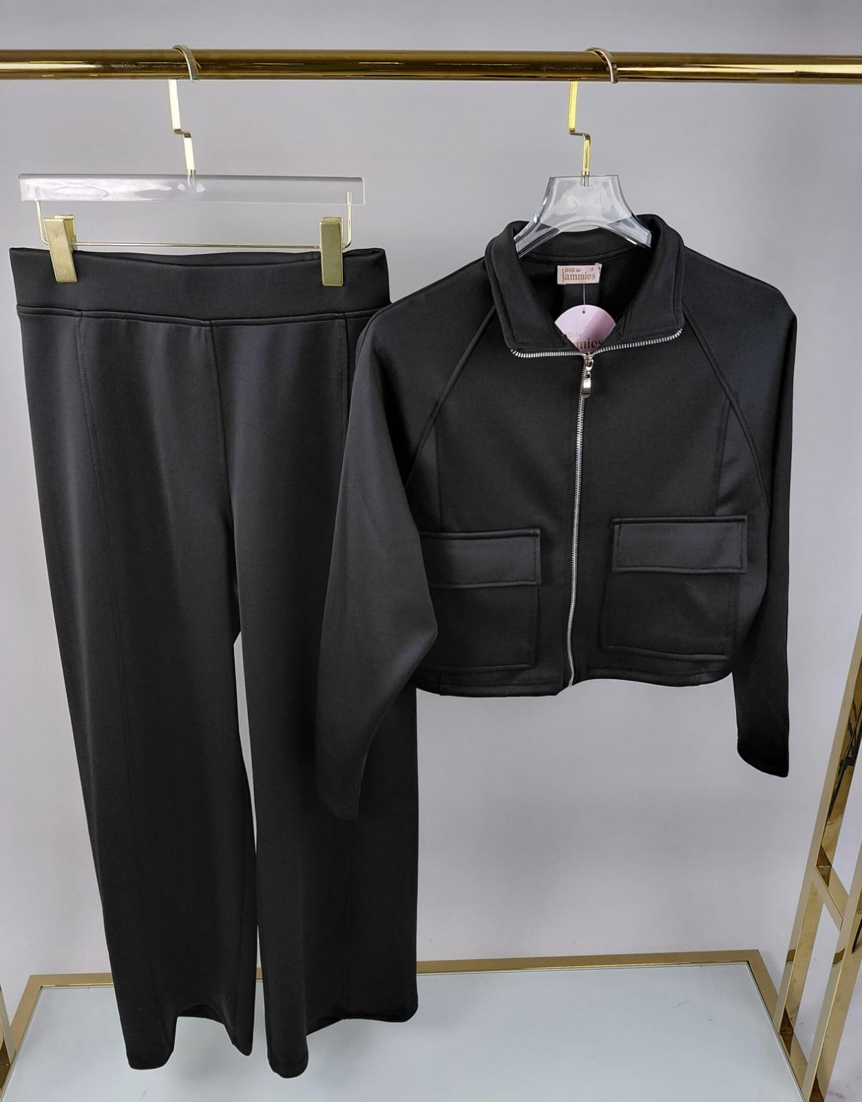 Utility Cropped Jogging Set