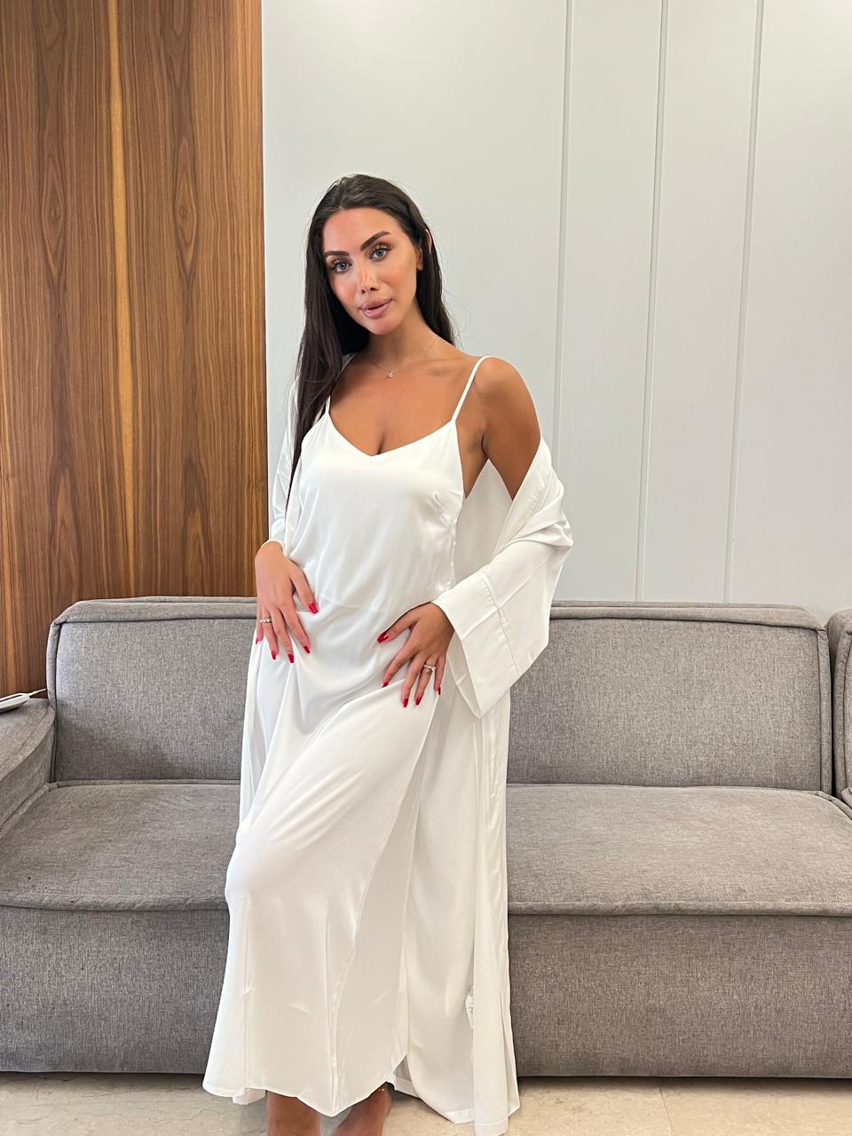 Dress & Robe