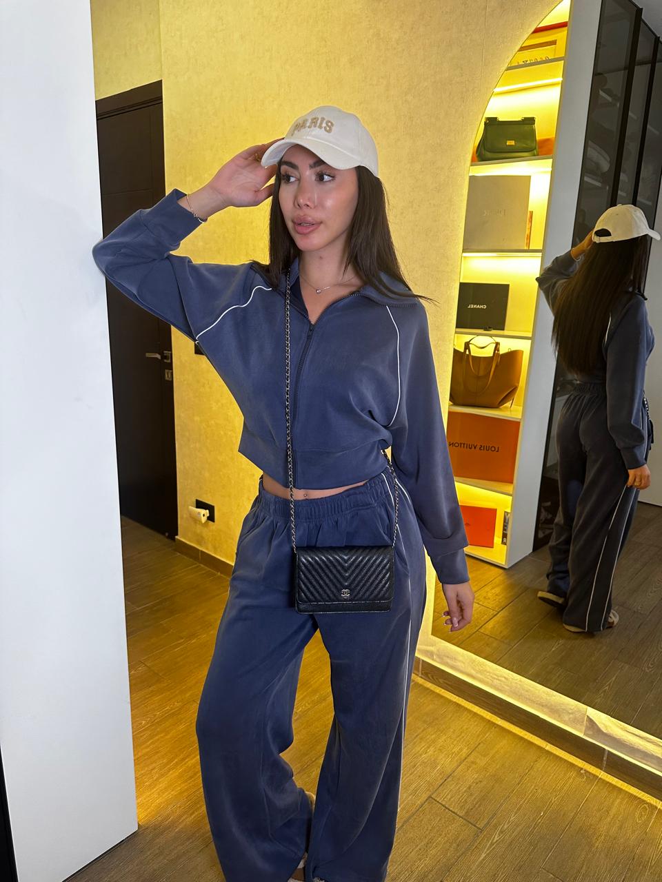 Contour Piping Zip-Up Jogging Set