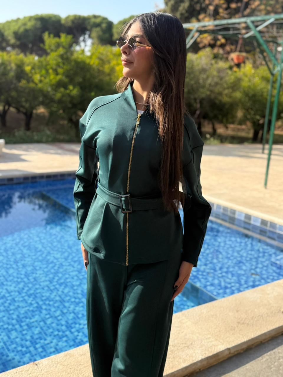 Retro-Chic Jogging Set