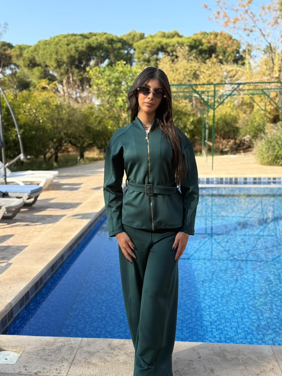 Retro-Chic Jogging Set