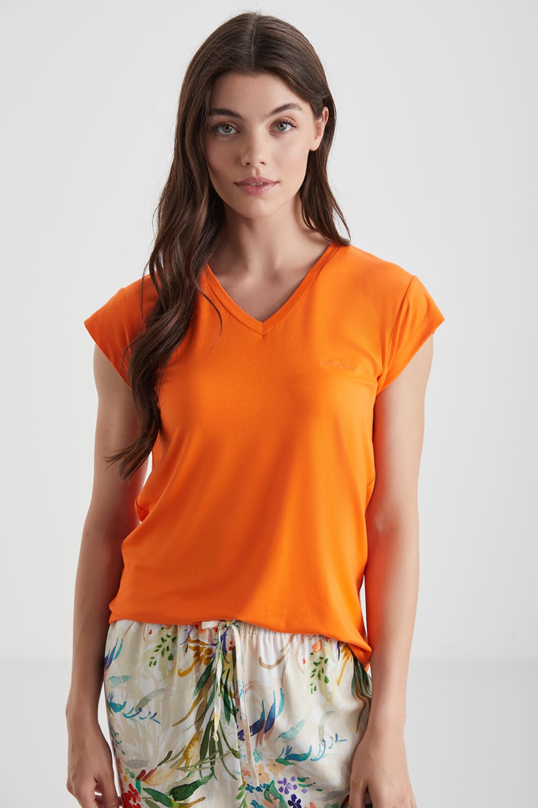 2-piece women’s pyjama set in orange - pajama set - summer pajama - women pajama 