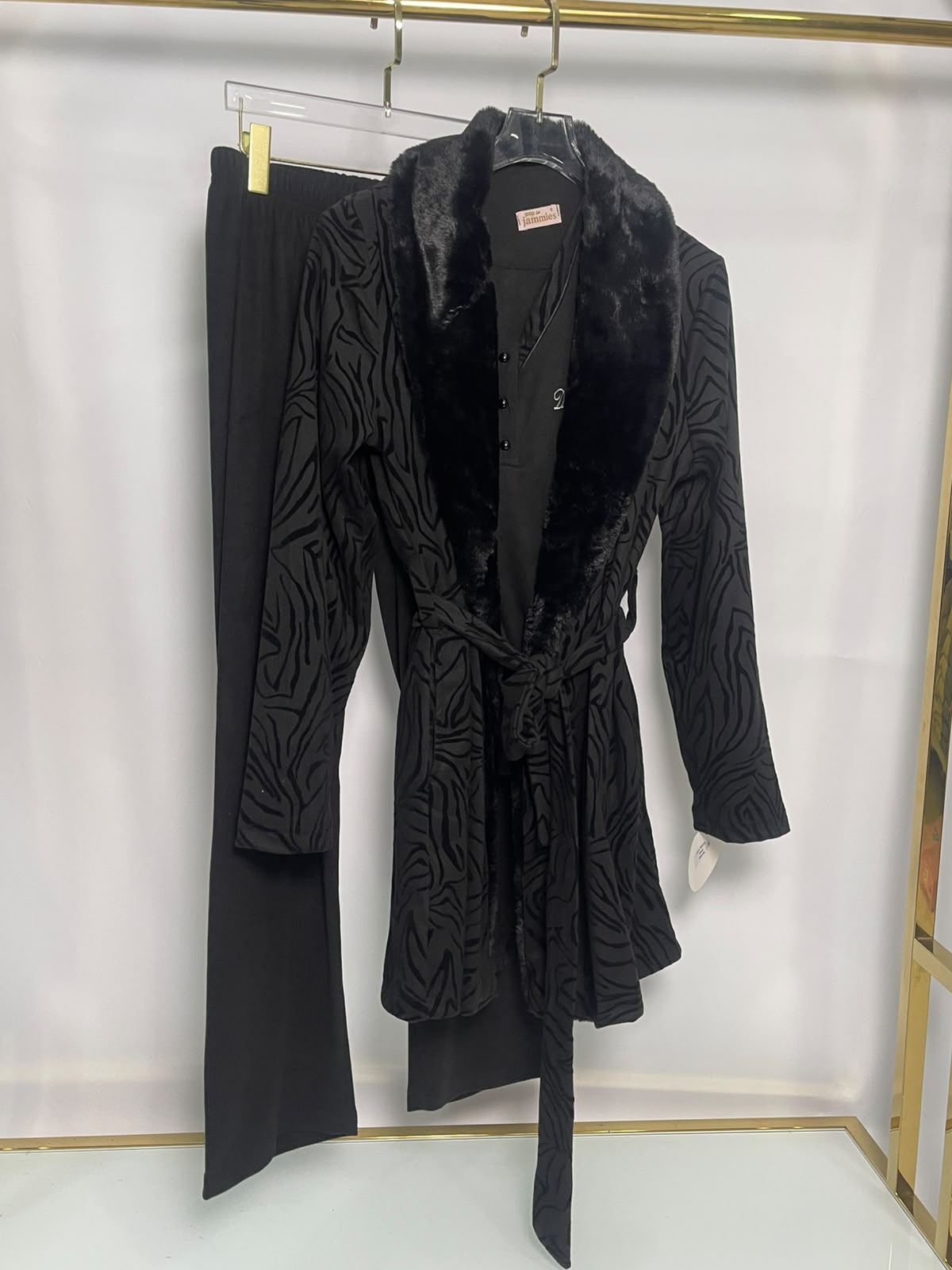 Pyjama Set With Robe