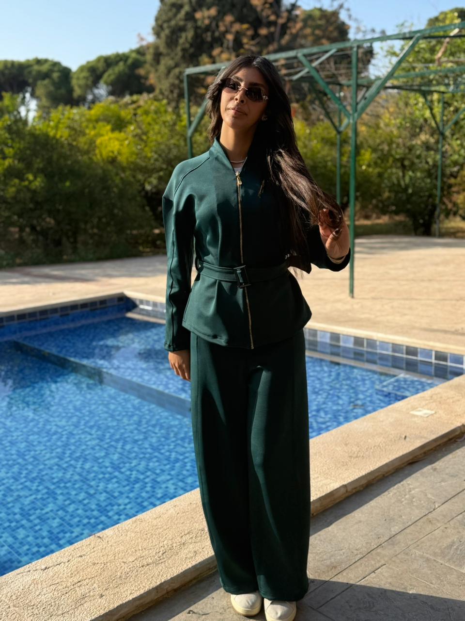 Retro-Chic Jogging Set